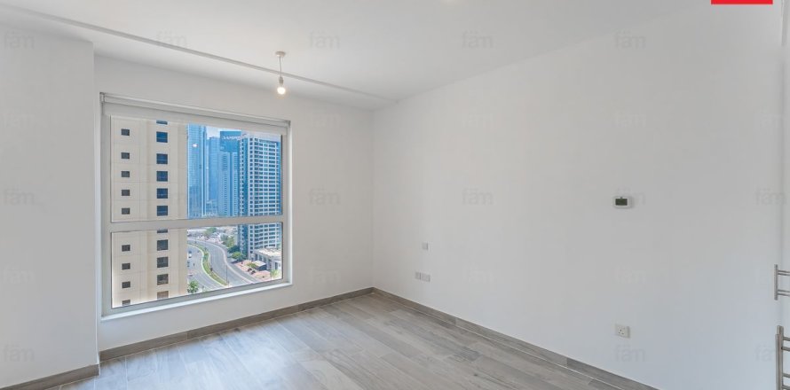 3 bedrooms Apartment in Dubai, UAE No. 165973