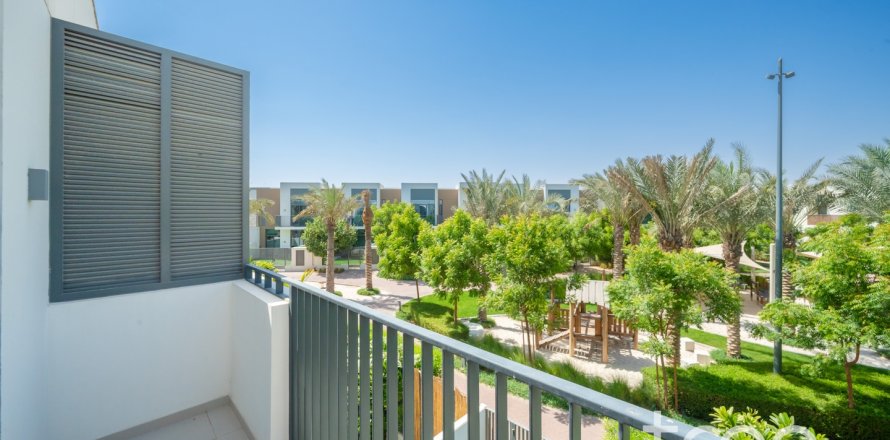 3 bedrooms Townhouse in Joy, UAE No. 220924