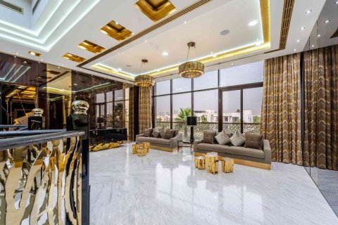 6 bedrooms Villa in Dubai, UAE No. 217173 15