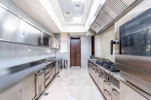 6 bedrooms Villa in Dubai, UAE No. 217173 30