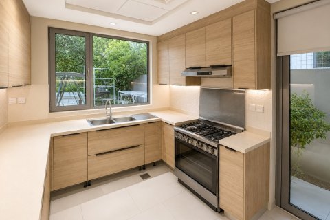 Вилла с 3 спальнями в Muwaileh Commercial, ОАЭ №215287