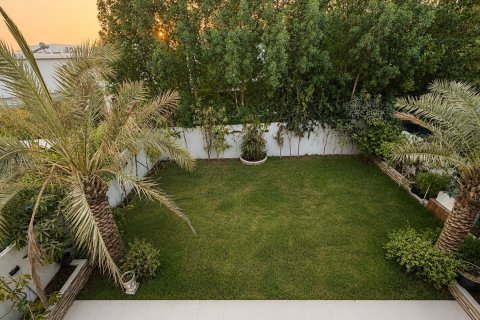 Villa de 3 dormitorios en Muwaileh Commercial, UAE No. 215287 20