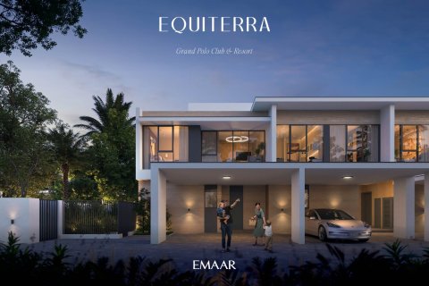 4 bedrooms Townhouse in Dubai, UAE No. 220279 3