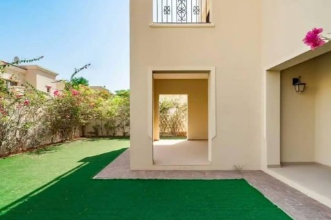 3 bedrooms Villa in Dubai, UAE No. 217088 4