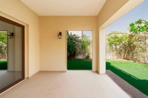 3 bedrooms Villa in Dubai, UAE No. 217088 3