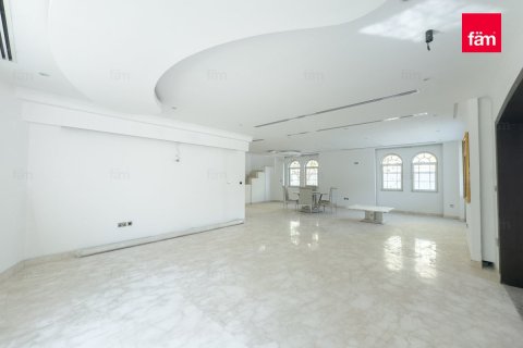 4 bedrooms Villa in Dubai, UAE No. 215995 29