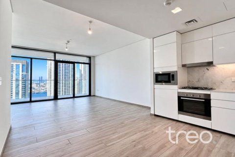 Квартира с 1 спальней в Palace Residences, ОАЭ №220955 3