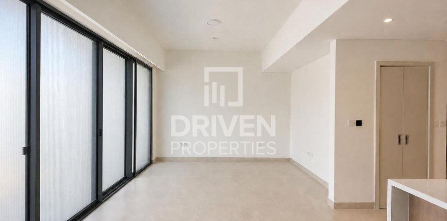 Townhouse de 3 dormitorios en The Valley, UAE No. 223329