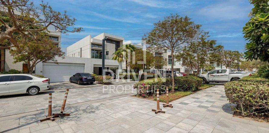 Villa de 4 chambres à District One, UAE No. 217522