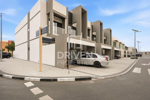 Villa de 4 chambres à Murooj Al Furjan, UAE No. 204769 3