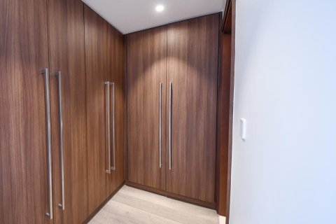 Apartment de 2 dormitorios en Imperial Avenue, UAE No. 203647 13