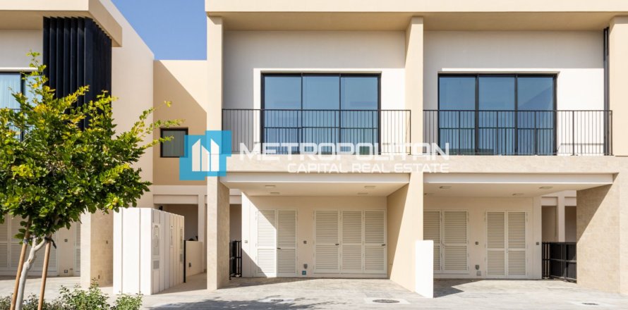 Townhouse de 2 dormitorios en  Yas Island, UAE No. 144194