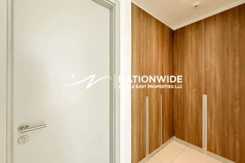Appartement de 3 chambres à Abu Dhabi, UAE No. 106814 13