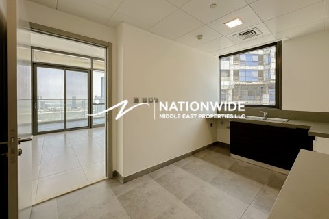 Appartement de 3 chambres à Abu Dhabi, UAE No. 106814 8