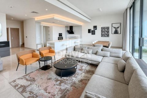 Villa de 4 dormitorios en District One, UAE No. 217479 4