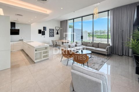 Villa de 4 dormitorios en District One, UAE No. 217479 3