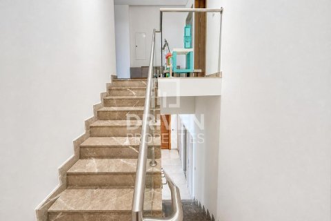 Villa de 4 dormitorios en District One, UAE No. 217479 11