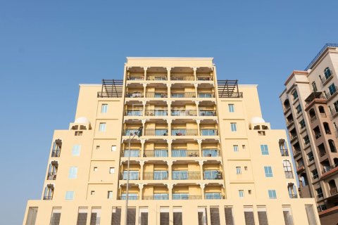 2 bedrooms Apartment in Al Warsan, UAE No. 166356 5