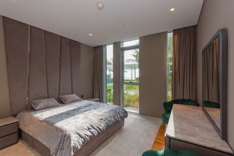 4 bedrooms Apartment in Dubai, UAE No. 101573 7