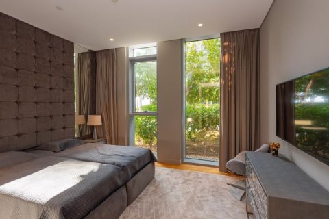 4 bedrooms Apartment in Dubai, UAE No. 101573 10