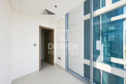 Apartment de 2 dormitorios en District One, UAE No. 225914 8