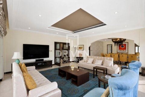 Villa de 4 dormitorios en Garden Homes, UAE No. 214564 8