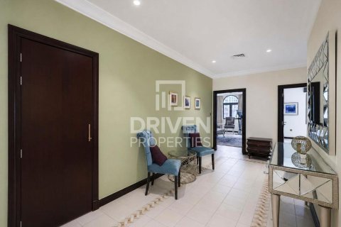 Villa de 4 dormitorios en Garden Homes, UAE No. 214564 11