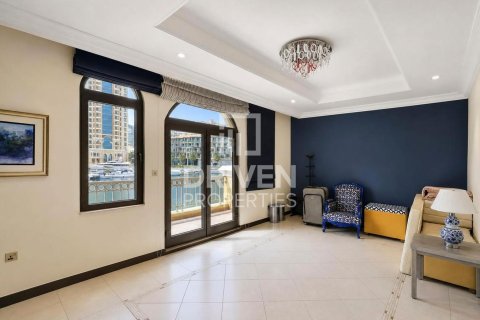 Villa de 4 dormitorios en Garden Homes, UAE No. 214564 15