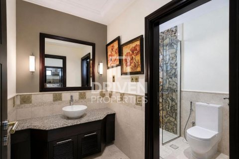 Villa de 4 dormitorios en Garden Homes, UAE No. 214564 21