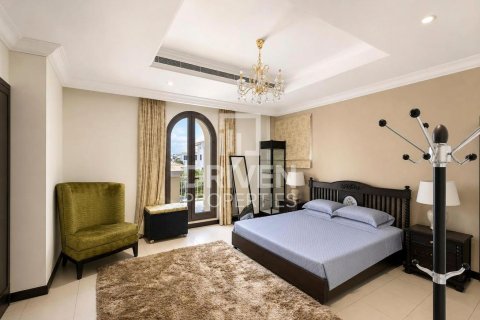 Villa de 4 dormitorios en Garden Homes, UAE No. 214564 18