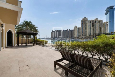 Villa de 4 dormitorios en Garden Homes, UAE No. 214564 26