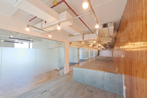 237m² Office in Business Bay, UAE No. 133239 16