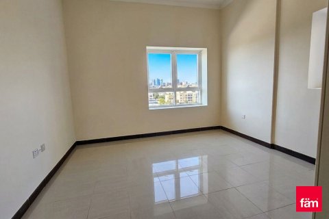 3 bedrooms Apartment in Dubai, UAE No. 173302 12