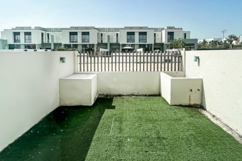 Townhouse de 4 dormitorios en Al Furjan, UAE No. 197558