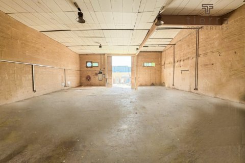 Warehouse de 557.4m² en Al Quoz, UAE No. 38888 3