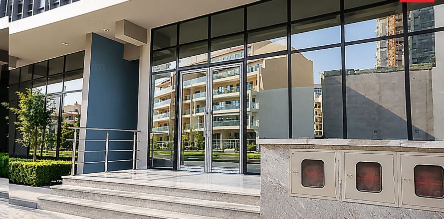 70.4m² Shop in Dubai, UAE No. 173299