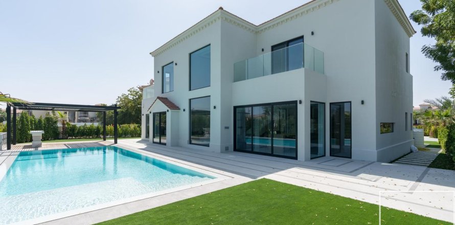 Villa de 4 dormitorios en Jumeirah Islands, UAE No. 201091
