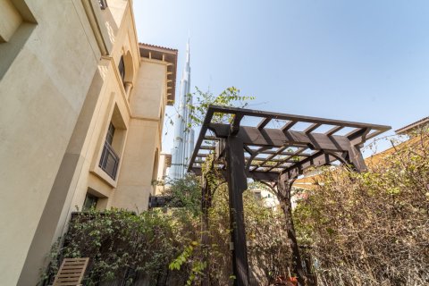 1 غرف نوم شقة في وسط مدينة دبي, الإمارات العربية المتحدة رقم 213567