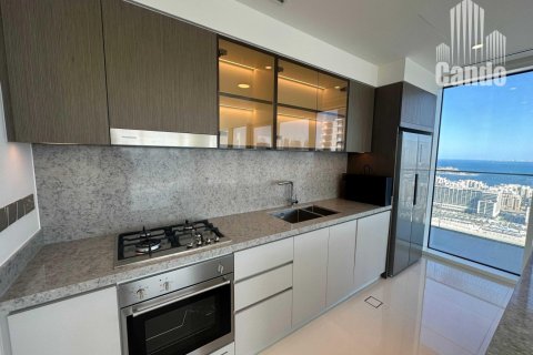 Appartement de 2 chambres à EMAAR Beachfront, UAE No. 81961 15