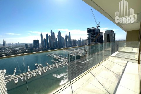 Appartement de 2 chambres à EMAAR Beachfront, UAE No. 81961 27