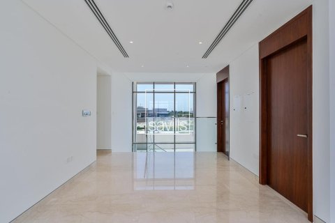 5 bedrooms Villa in Abu Dhabi, UAE No. 211127 9