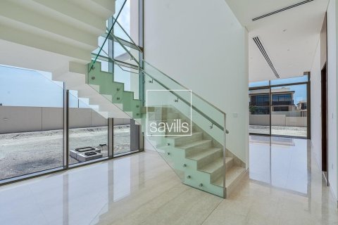 5 bedrooms Villa in Abu Dhabi, UAE No. 211127 11