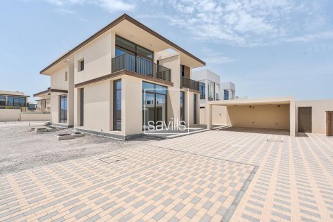 5 bedrooms Villa in Abu Dhabi, UAE No. 211127 5
