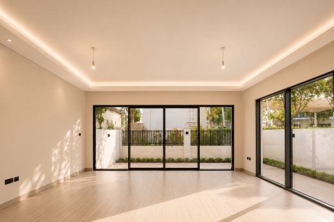 Villa de 5 dormitorios en Damac Lagoons, UAE No. 208847