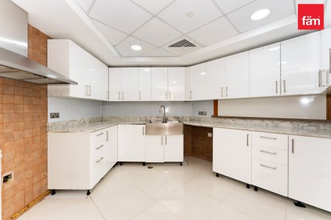 3 bedrooms Apartment in Palm Jumeirah, UAE No. 223885 8