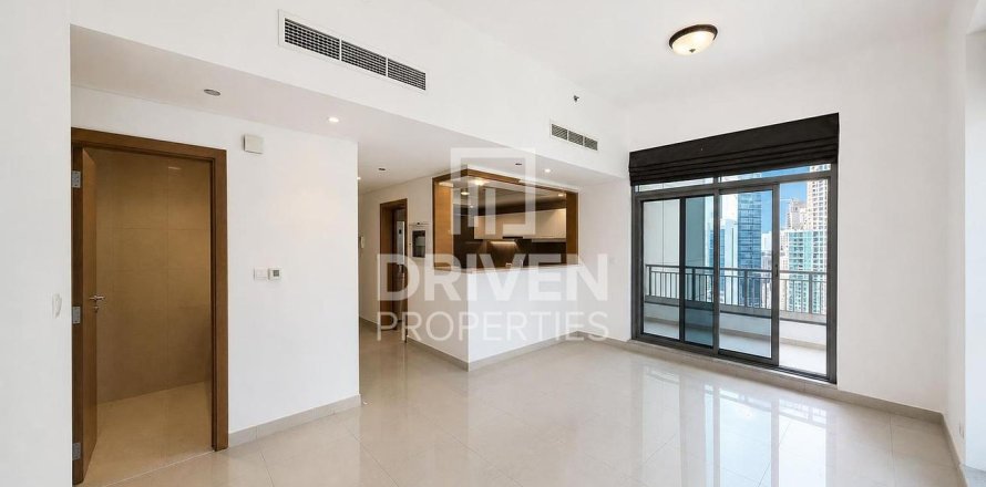 3 bedrooms Apartment in Claren Towers, UAE No. 212073