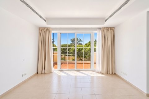 Villa de 4 dormitorios en Arabian Ranches, UAE No. 215396 8