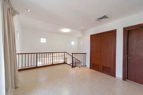 Villa de 4 dormitorios en Arabian Ranches, UAE No. 215396 12