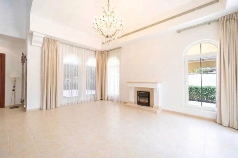 Villa de 4 dormitorios en Arabian Ranches, UAE No. 215396 10