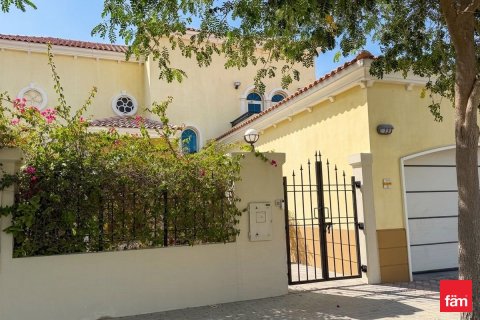 Вилла с 3 спальнями в Jumeirah Park, ОАЭ №164460 14